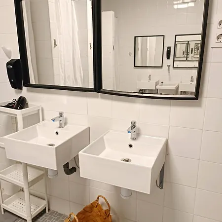 Nomada - Surf & Pilgrim House *