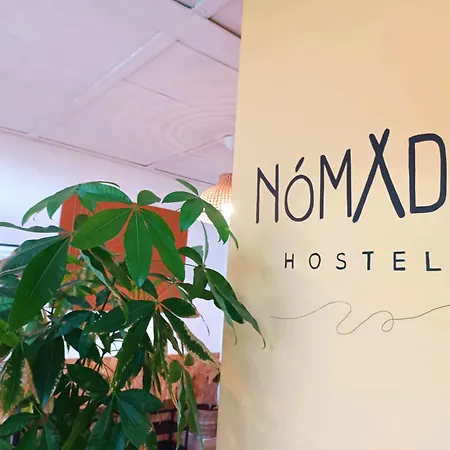 Hostel Nomada - Surf & Pilgrim House *