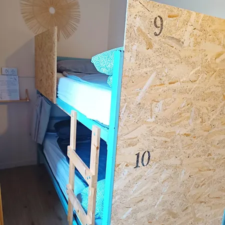 Nomada - Surf & Pilgrim House Hostel