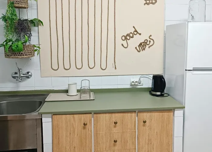 Nomada - Surf & Pilgrim House סן ויסנטה דה לה ברקרה