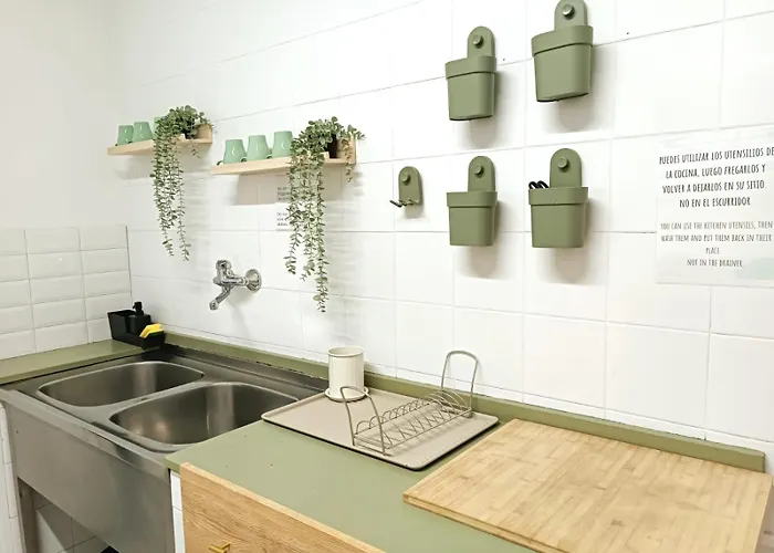 Nomada - Surf & Pilgrim House * סן ויסנטה דה לה ברקרה