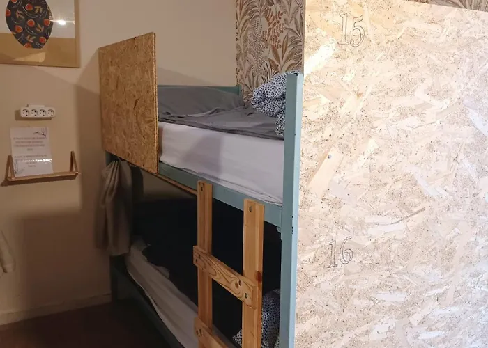 Хостел Nomada - Surf & Pilgrim House Сан-Висенте-де-ла-Баркера