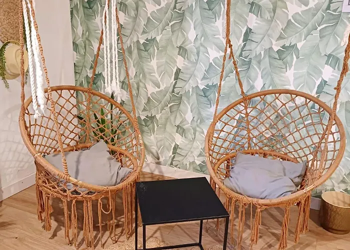 Nomada - Surf & Pilgrim House